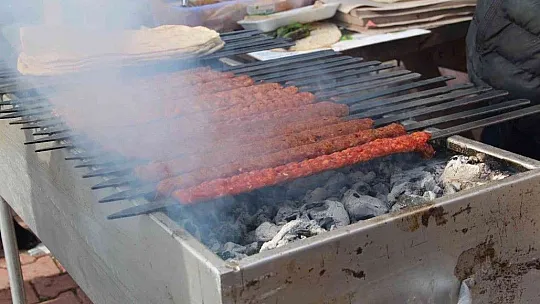 Kar hasreti çeken Elazığlılar Hazarbaba'ya akın etti