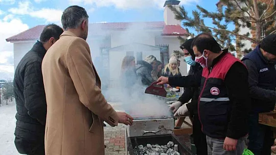 Kar hasreti çeken Elazığlılar Hazarbaba'ya akın etti