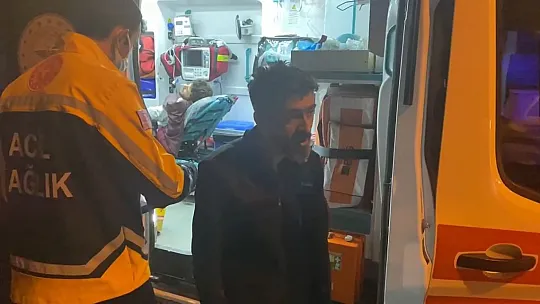 Sürücünün kontağı çevirmesiyle araç bir anda alev topuna döndü