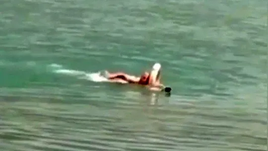 Boğulan köpeğini kurtarmak için hayatını hiçe saydı