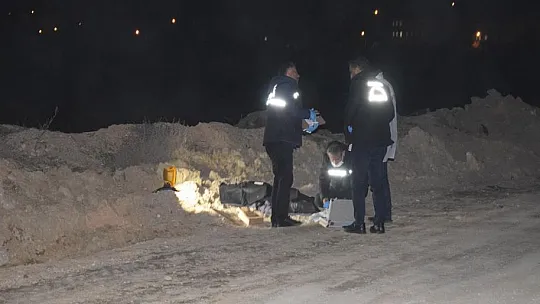 24 yaşındaki genç yol kenarında ölü bulundu