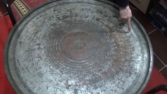 40 bine yakın eserle antika dükkanında zamanda yolculuk