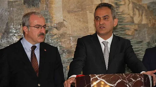 Bakan Özer müjdeyi verdi