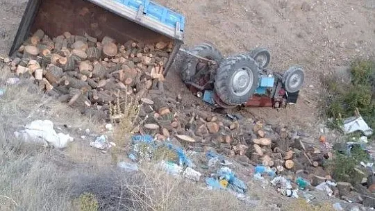 Sürücü son anda traktörden atlayarak kurtuldu