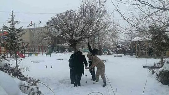Polis yaban ve sokak hayvanları unutmadı