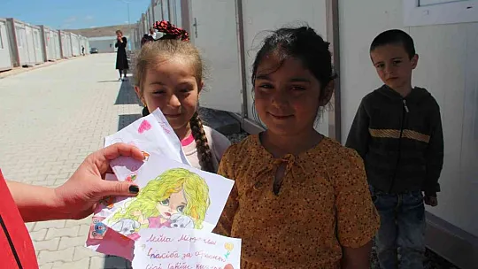 Psikososyal ekibi, Ahıska Türklerini biran olsun yalnız bırakmıyor