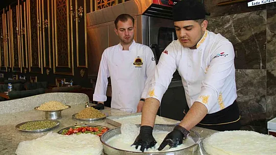 Ramazan ayının gülü tezgahlardaki yerini aldı