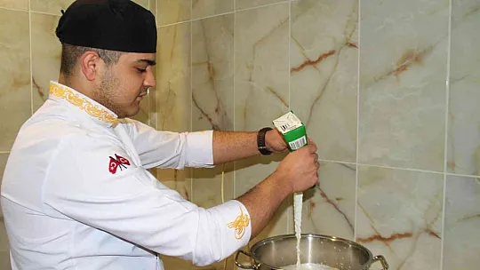 Ramazan ayının gülü tezgahlardaki yerini aldı