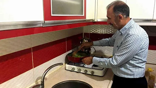 Rektör Göktaş, öğrencilerin davetini geri çevirmedi