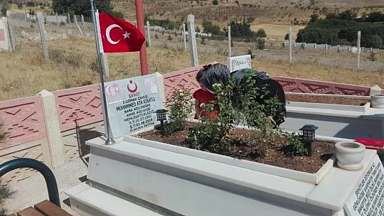 Şehit Kıratlı kabri başında anıldı