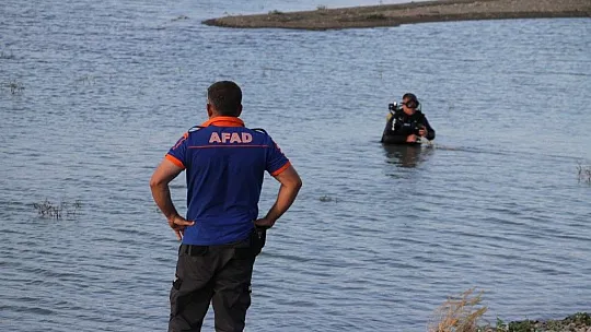 Serinlemek için suya girdi, cansız bedeni çıktı