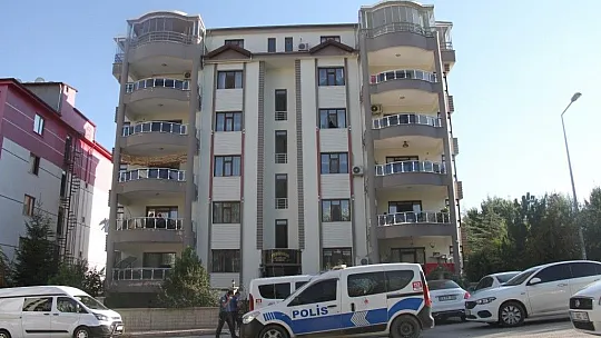 Kazara kendini vuran doktor ağır yaralandı