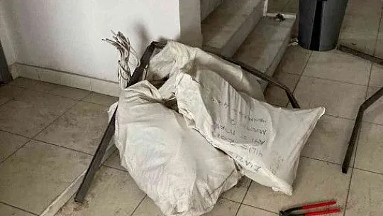 Kabloları keserken yakalanan hırsız gözaltına alındı