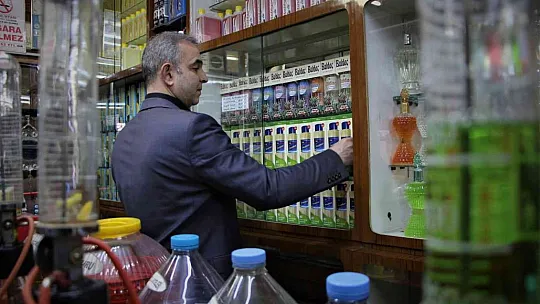 41 yıldır Elazığ'dan Türkiye'ye koku üretiyor