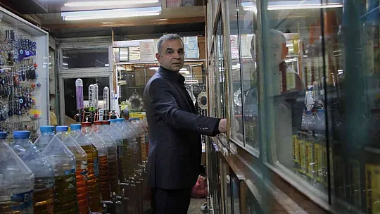 41 yıldır Elazığ'dan Türkiye'ye koku üretiyor