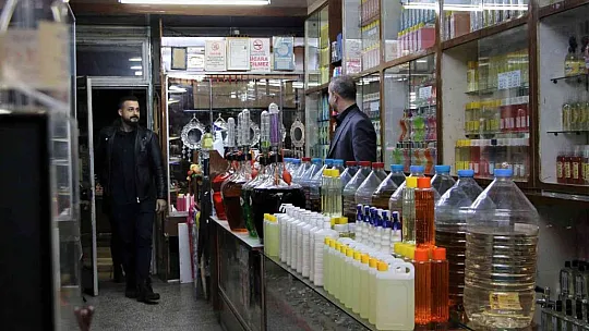 41 yıldır Elazığ'dan Türkiye'ye koku üretiyor