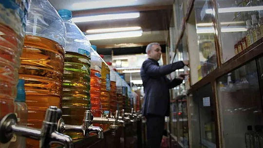 41 yıldır Elazığ'dan Türkiye'ye koku üretiyor