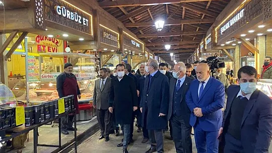 93 yıllık Tarihi Kapalı Çarşı'da Ahilik Geleneği yaşatılıyor