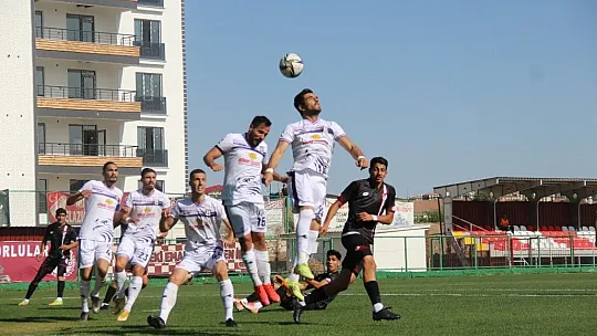 Gakgo, sahasında Artvin Hopaspor'la 2-2 berabere kaldı