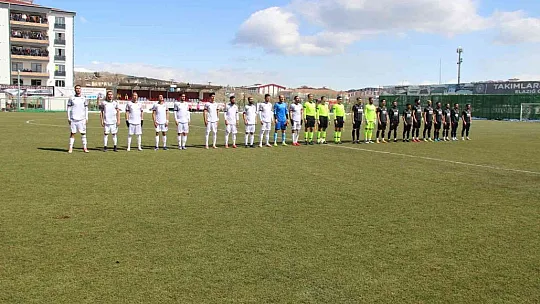 Elazığspor 1 puanı son dakikada kaptı