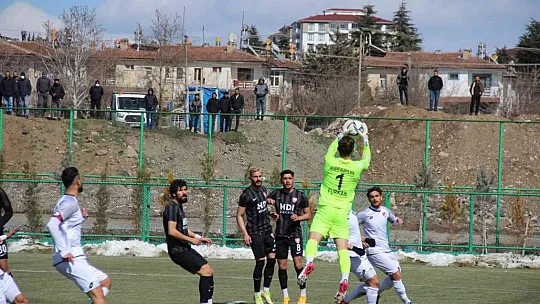 Elazığspor 1 puanı son dakikada kaptı