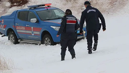 Jandarma ekipleri hastaya ilacını drone ile ulaştırdı