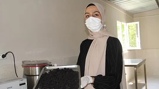 Tescilli dutu una çevirdi, kek ve dondurmada kullandı
