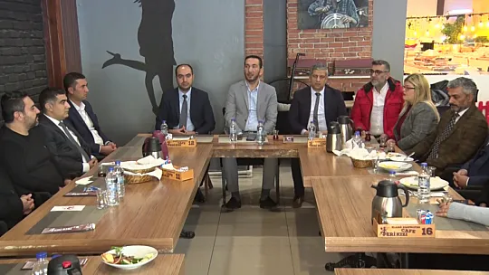 Türk Eğitim-Sen Elazığ Şubesi basın mensupları ile bir araya geldi
