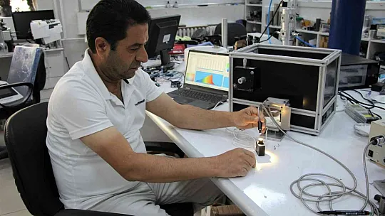 Türk profesörden Türkiye'de bir ilk