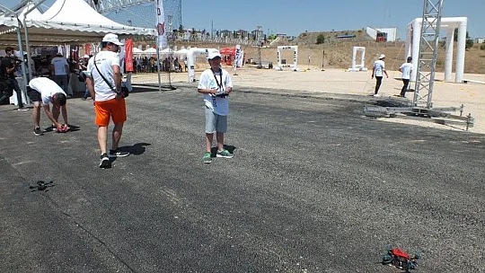 Türkiye Drone Şampiyonası finalinin ilk etabı Elazığ'da başladı