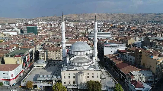 Tarihi camilerden İzzetpaşa camii Ramazan ayına hazır