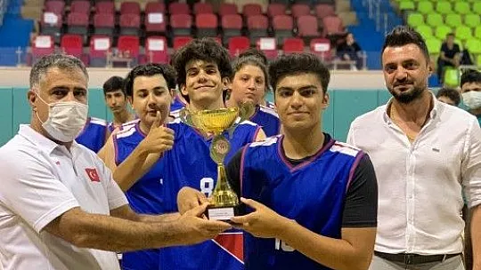 U-16 Basketbol Yaz Ligi'nde şampiyon EBUAŞ