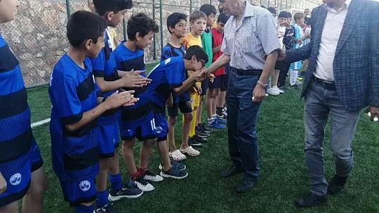 U12 Ligi'nde şampiyon Elazığ Yolspor