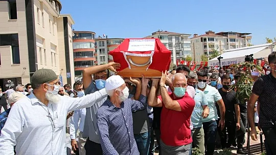 Elazığlı Pilot Mirzaoğlu son yolculuğuna uğurlandı
