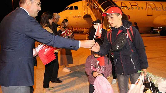 Ahıska Türklerinin üçüncü kafilesi de Elazığ'a geldi
