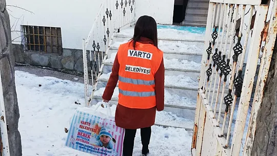 Kaymakam Güder, Varto'da da yüzleri güldürüyor