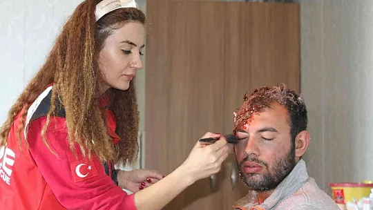 Tatbikatlarda Elazığ'ın aranan tek makyözü