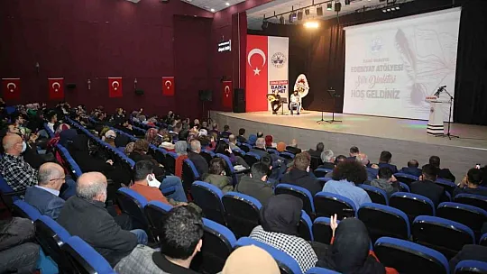 Yazarlık Atölyesi şairleri şiirlerini seslendirdi