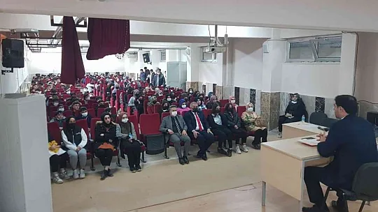 Yazıkonak Belediyesinden 'Gençlerin Değerlere Eğitimi'