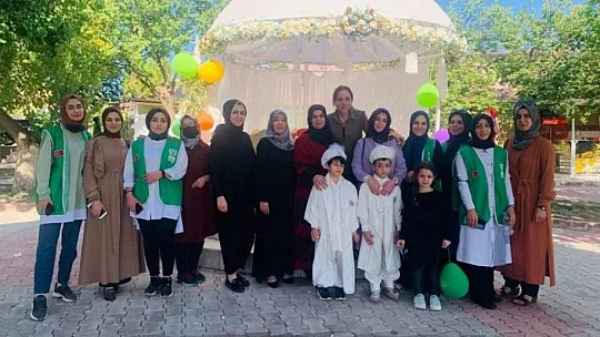 Yetim Kardeşlerin Sünnet Hayali İHH Tarafından Gerçek Oldu