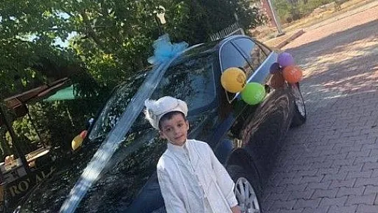 Yetim Kardeşlerin Sünnet Hayali İHH Tarafından Gerçek Oldu
