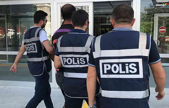 Suç makinaları çalıntı motosiklet ile gezerken yakalandılar