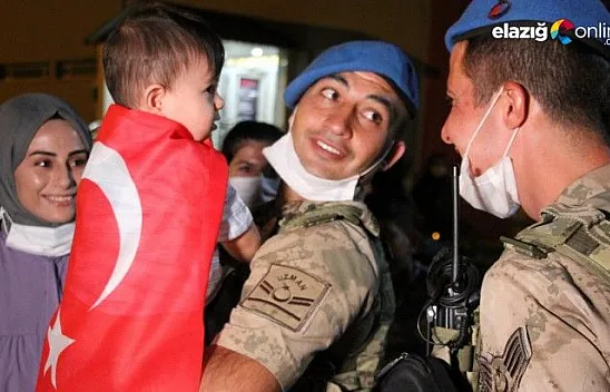 Elazığ'dan giden Afrin kahramanları yurda döndü