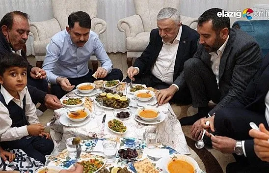 Bakan Murat Kurum, depremzede aileyle iftar yaptı