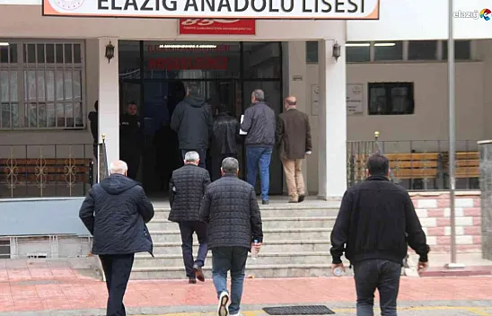 Öğretmenlerin sınav heyecanı! Bu kez öğrenciler yerine öğretmenler ter döktü