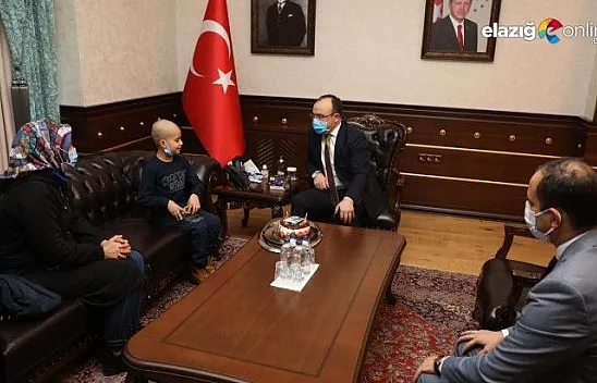 Cumhurbaşkanı Erdoğan'ın tedavisini üstlendiği Taha'ya doğum günü