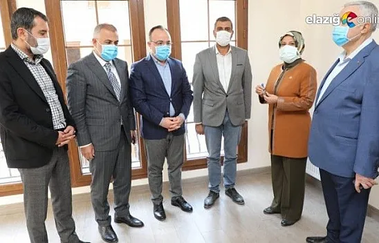 Dilek ve Petek Sitesi'nde 17 Hak Sahibine Anahtarları Teslim Edildi