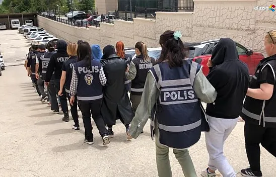 Bu habere başlığı siz atın! Yazıklar olsun!