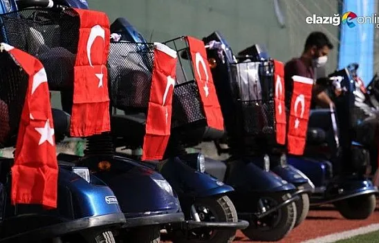 Elazığ'da 'Engelleri kaldırıyoruz' projesi ile 80 adet akülü araç verildi