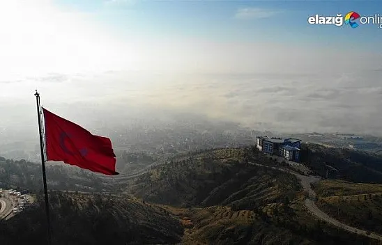 Elazığ'da sis etkili oldu, kent bulutlar altında kaldı